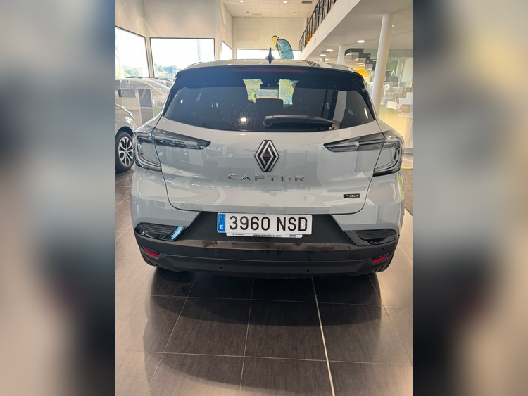 Renault Captur TECHNO FULL HYBRID foto 6